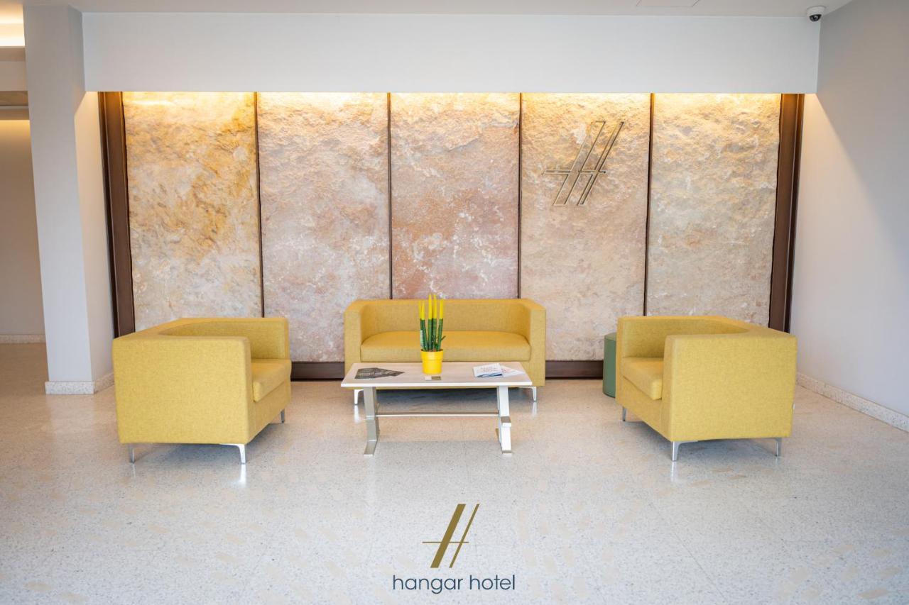 Hangar Hotel Teverola Exterior photo